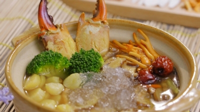 Cách Nấu Súp Yến Cùng Càng Cua- Tinh Hoa Biển Cả Kết Hợp